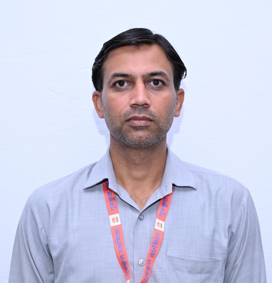 Mr. Navneet Kumar